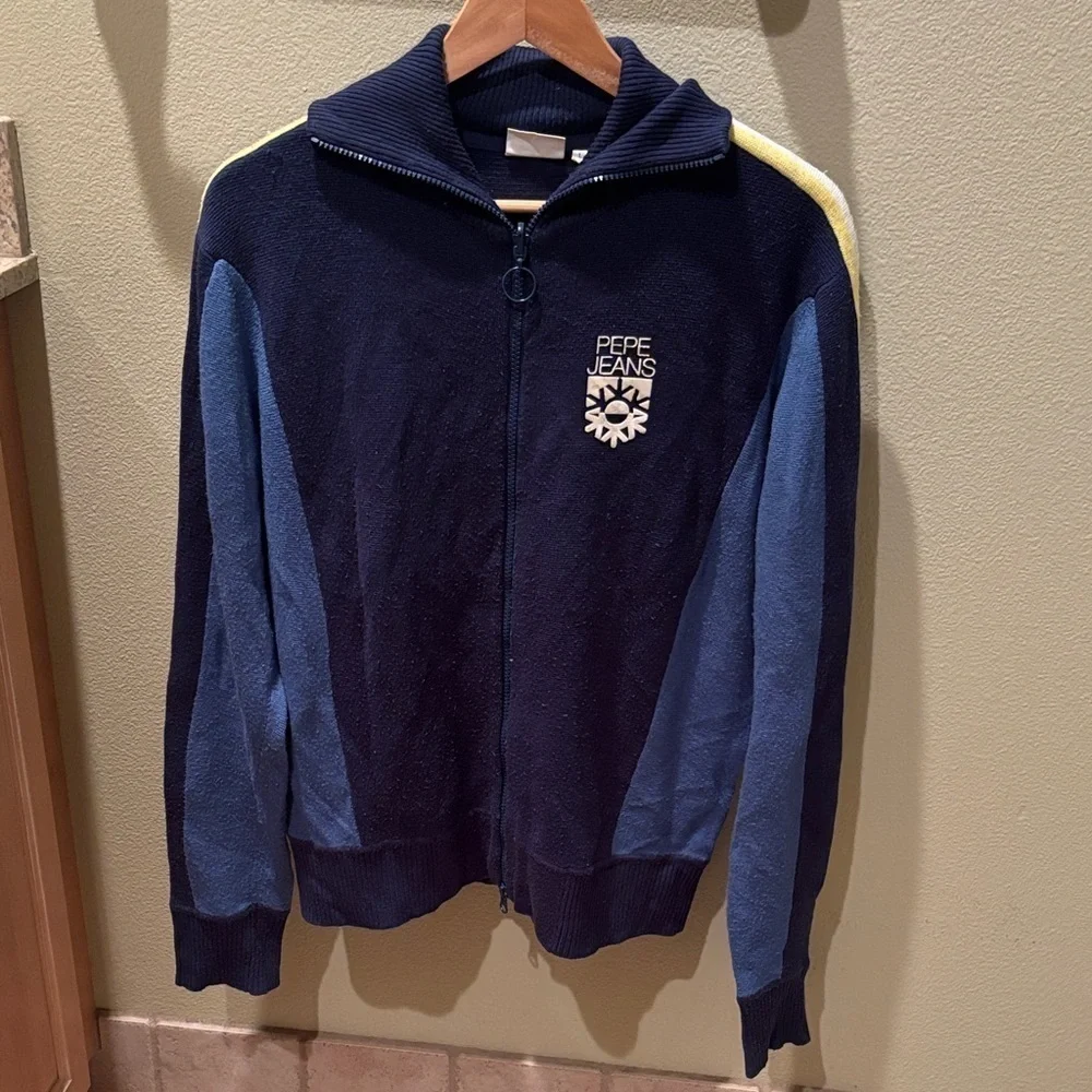 Vintage Y2K Pepe Jeans Dark Blue and Light Blue  sweater Jacket